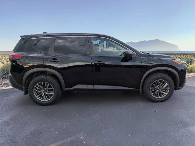 Used 2023 Nissan Rogue S AWD/4WD image 7