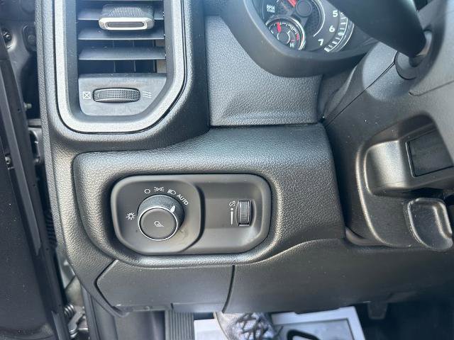 Used 2024 RAM 2500 Tradesman w/ Chrome Appearance Group AWD/4WD image 15