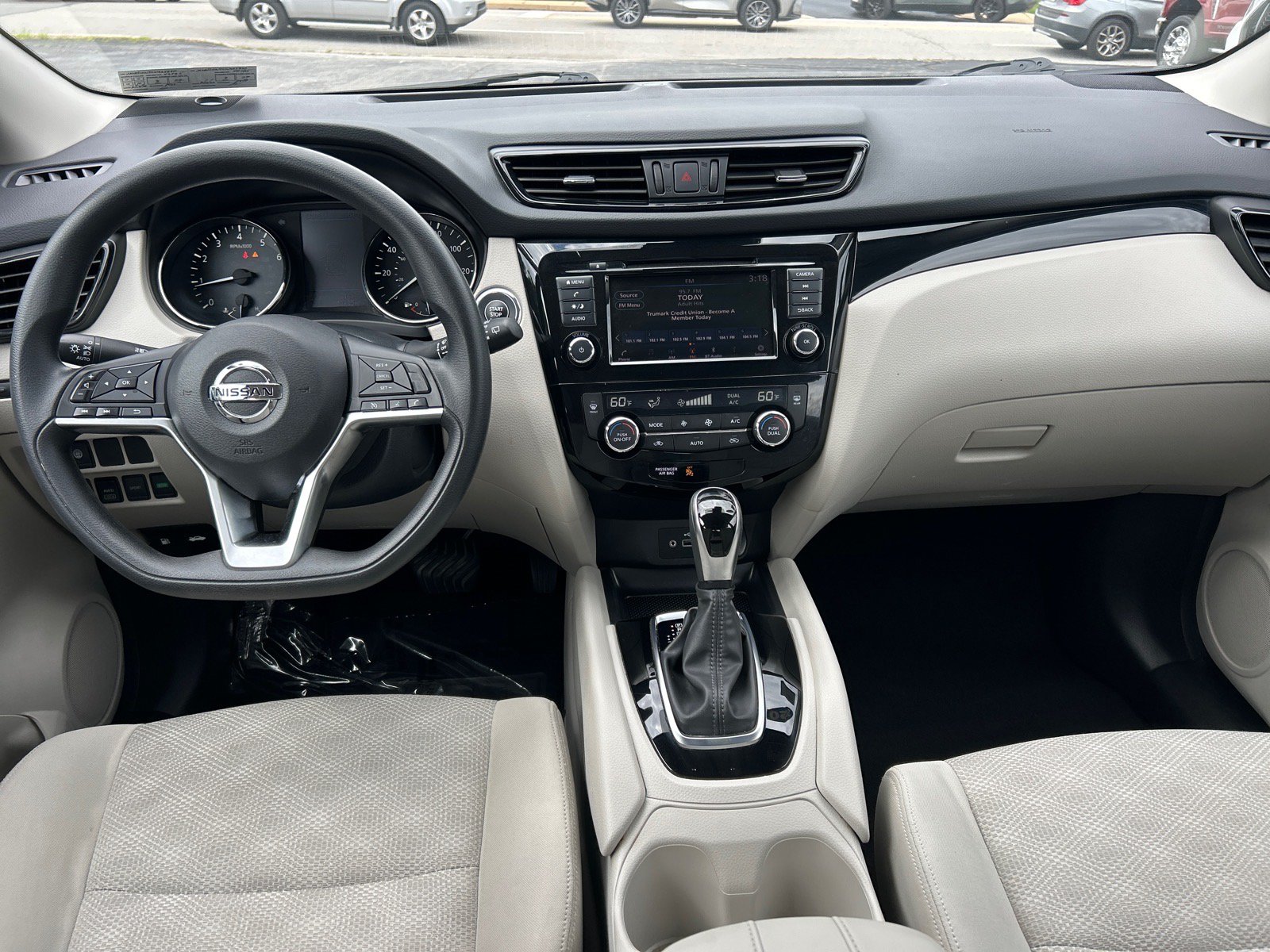 Used 2020 Nissan Rogue Sport SV AWD/4WD image 6