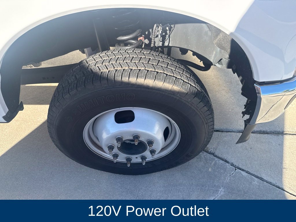 Certified 2025 Ford F350 XLT AWD/4WD image 11