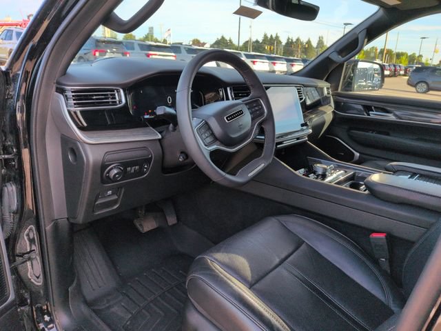 Used 2022 Jeep Wagoneer Series III AWD/4WD image 35