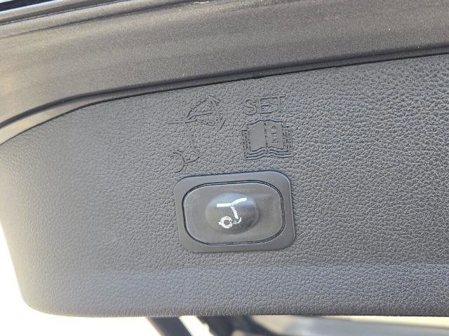 Certified 2019 Ford Escape SEL image 17