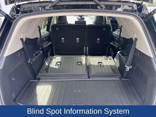Used 2026 Nissan Pathfinder Platinum w/ Cargo Package FWD image 8