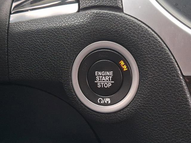 Used 2023 Chrysler 300 Touring L w/ Comfort Group image 24