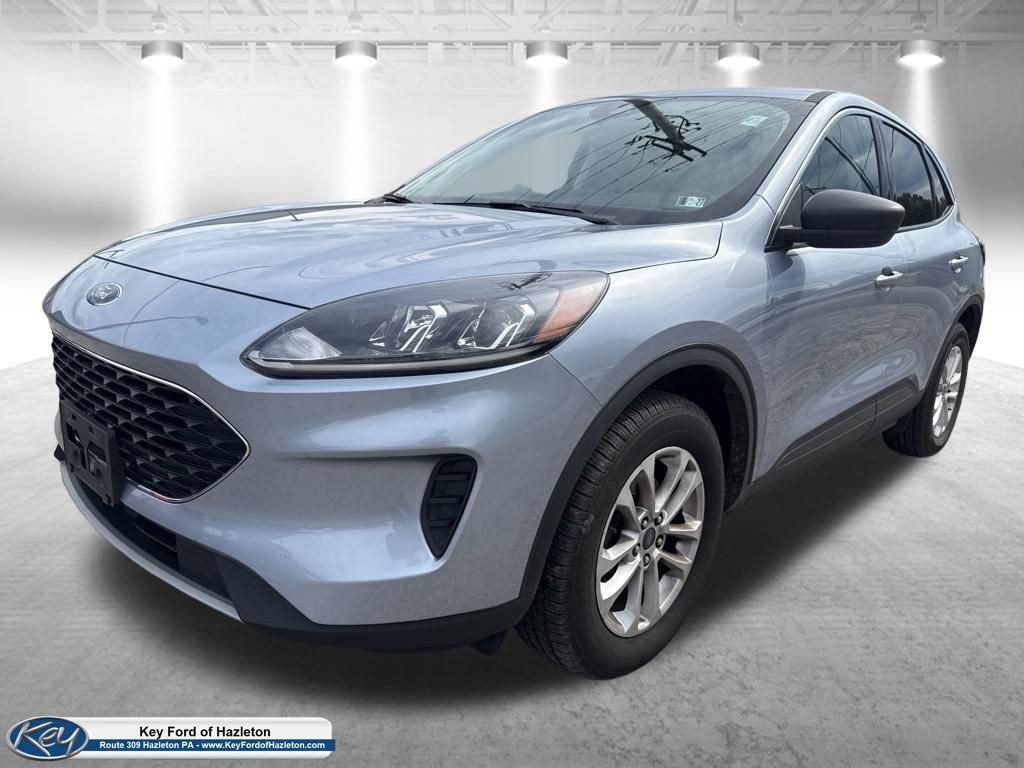 Certified 2022 Ford Escape SE w/ Convenience Package AWD/4WD image 3