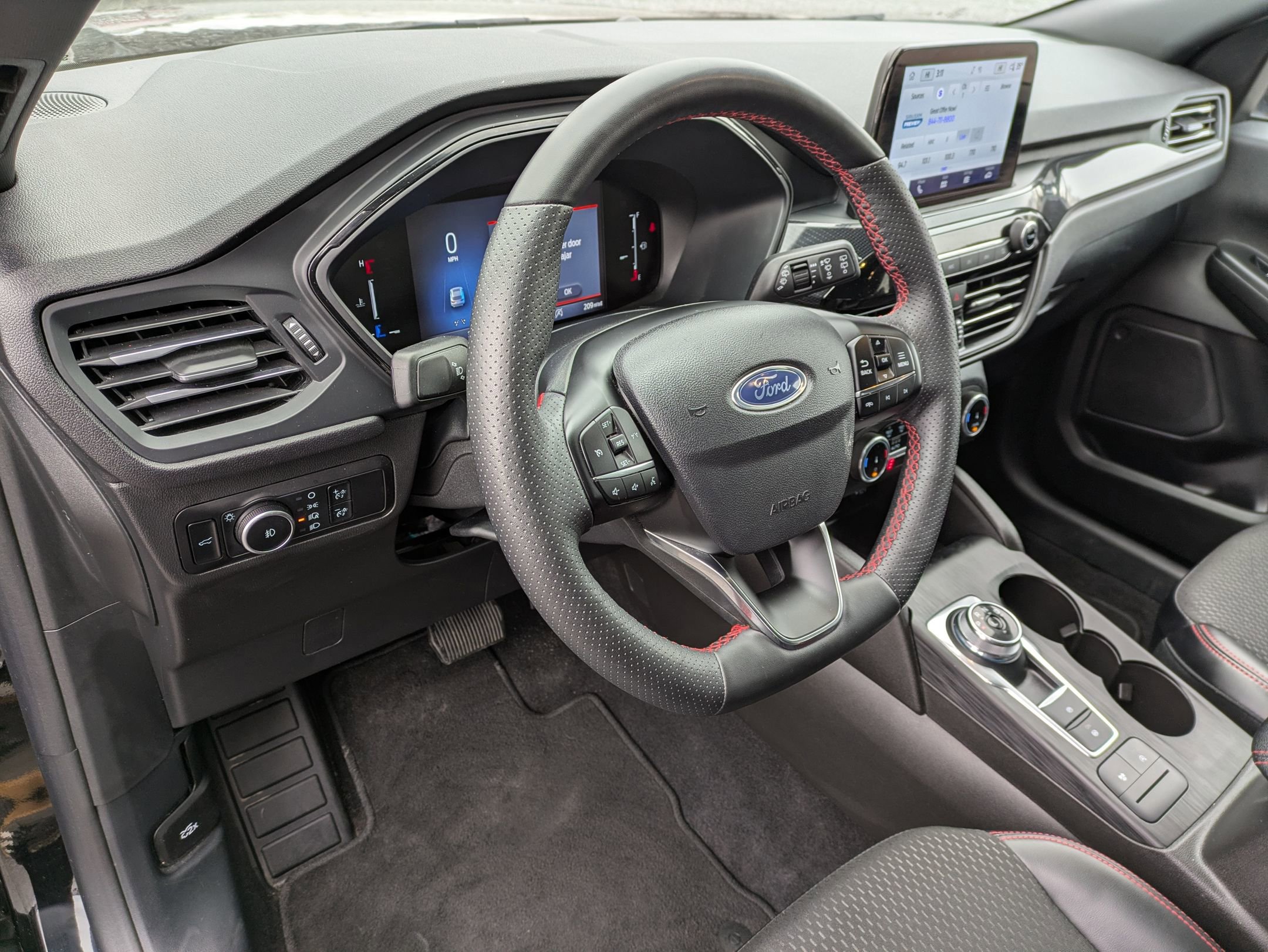 Certified 2025 Ford Escape ST-Line Select AWD/4WD image 8