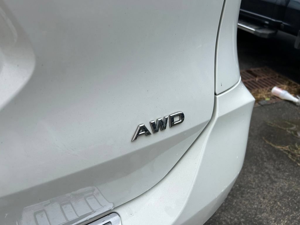 Used 2018 Nissan Rogue S w/ S Value Package AWD/4WD image 10
