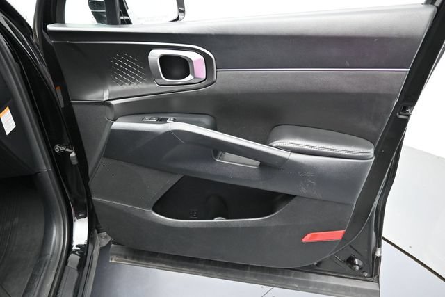 Used 2023 Kia Sorento EX AWD/4WD image 25