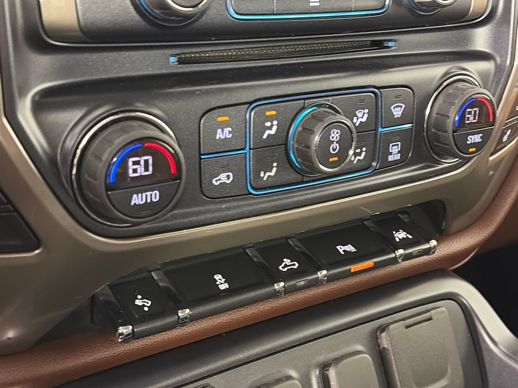 Used 2018 Chevrolet Silverado 1500 High Country AWD/4WD image 21