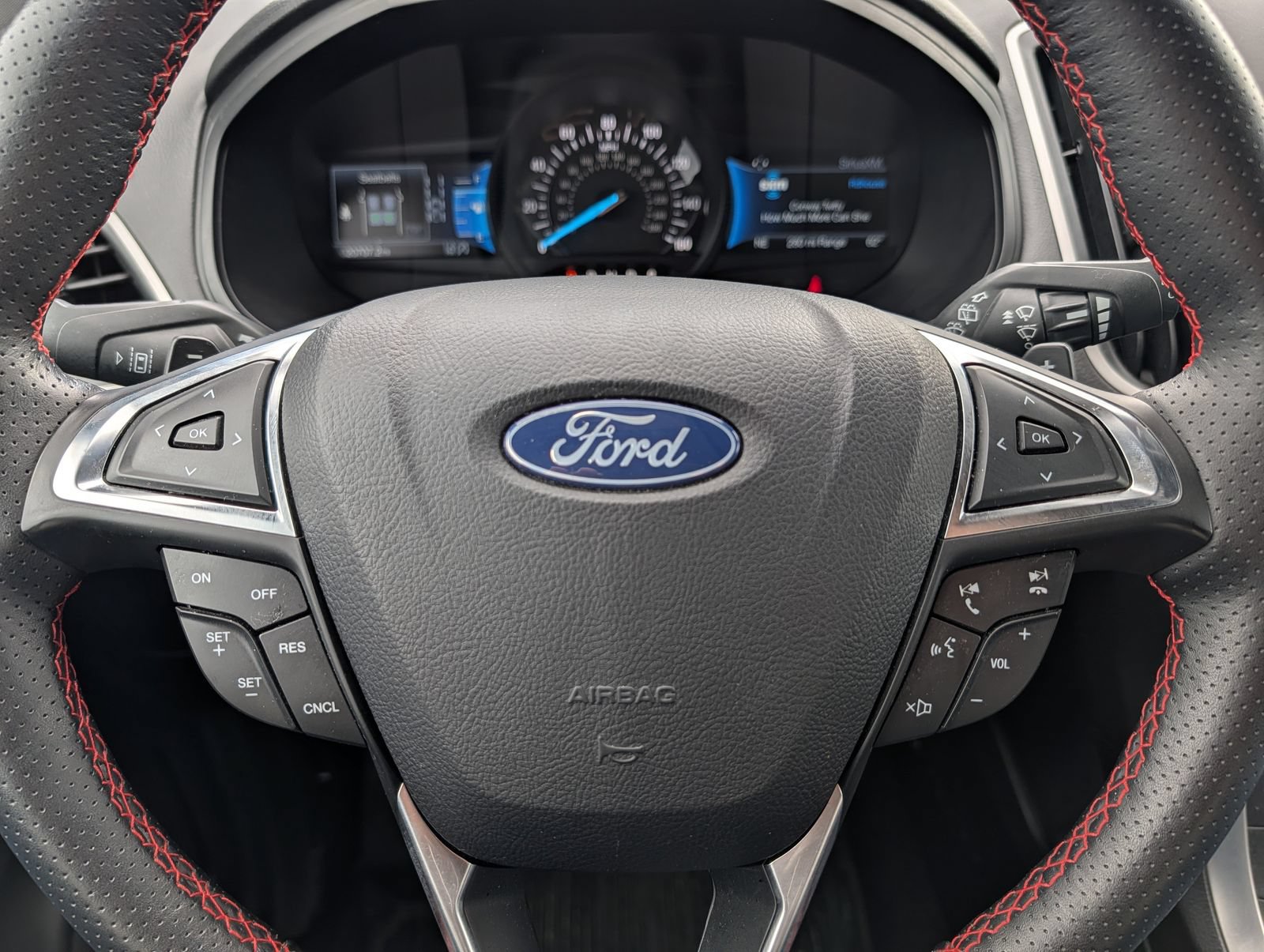 Certified 2023 Ford Edge ST-Line w/ Class II Trailer Tow Package AWD/4WD image 26