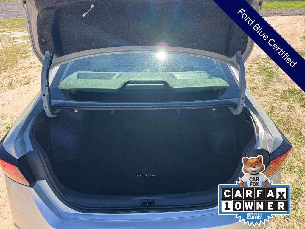 Used 2025 Nissan Altima 2.5 SV FWD image 31