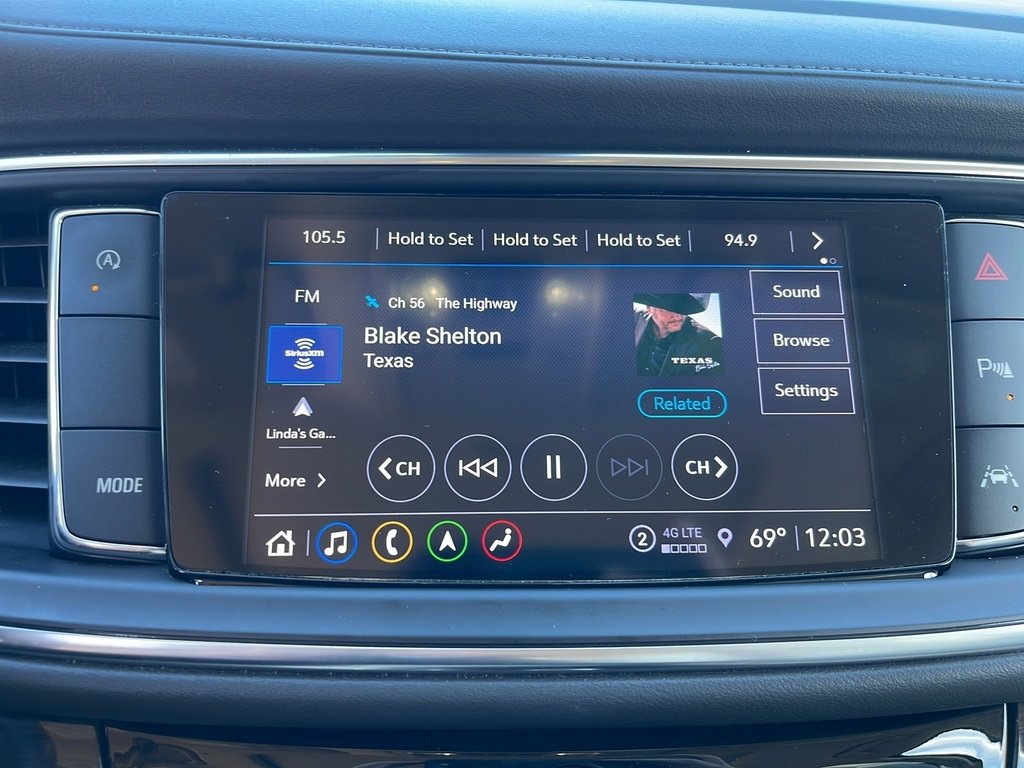 Used 2023 Buick Enclave Essence w/ Experience Buick Package image 20