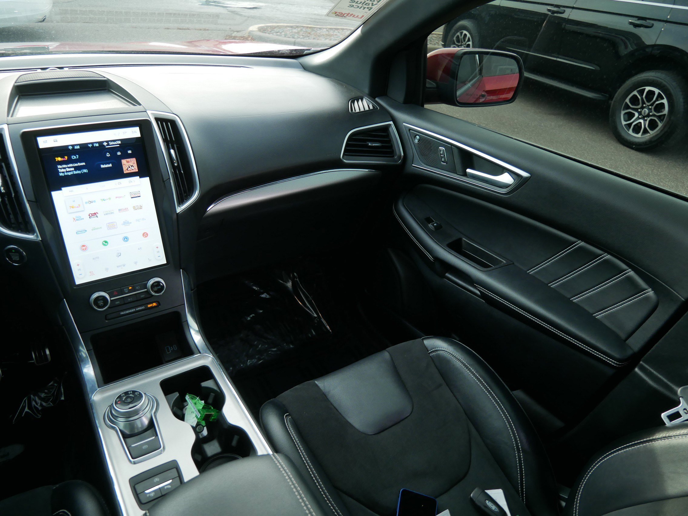 Certified 2022 Ford Edge ST w/ Equipment Group 401A image 11