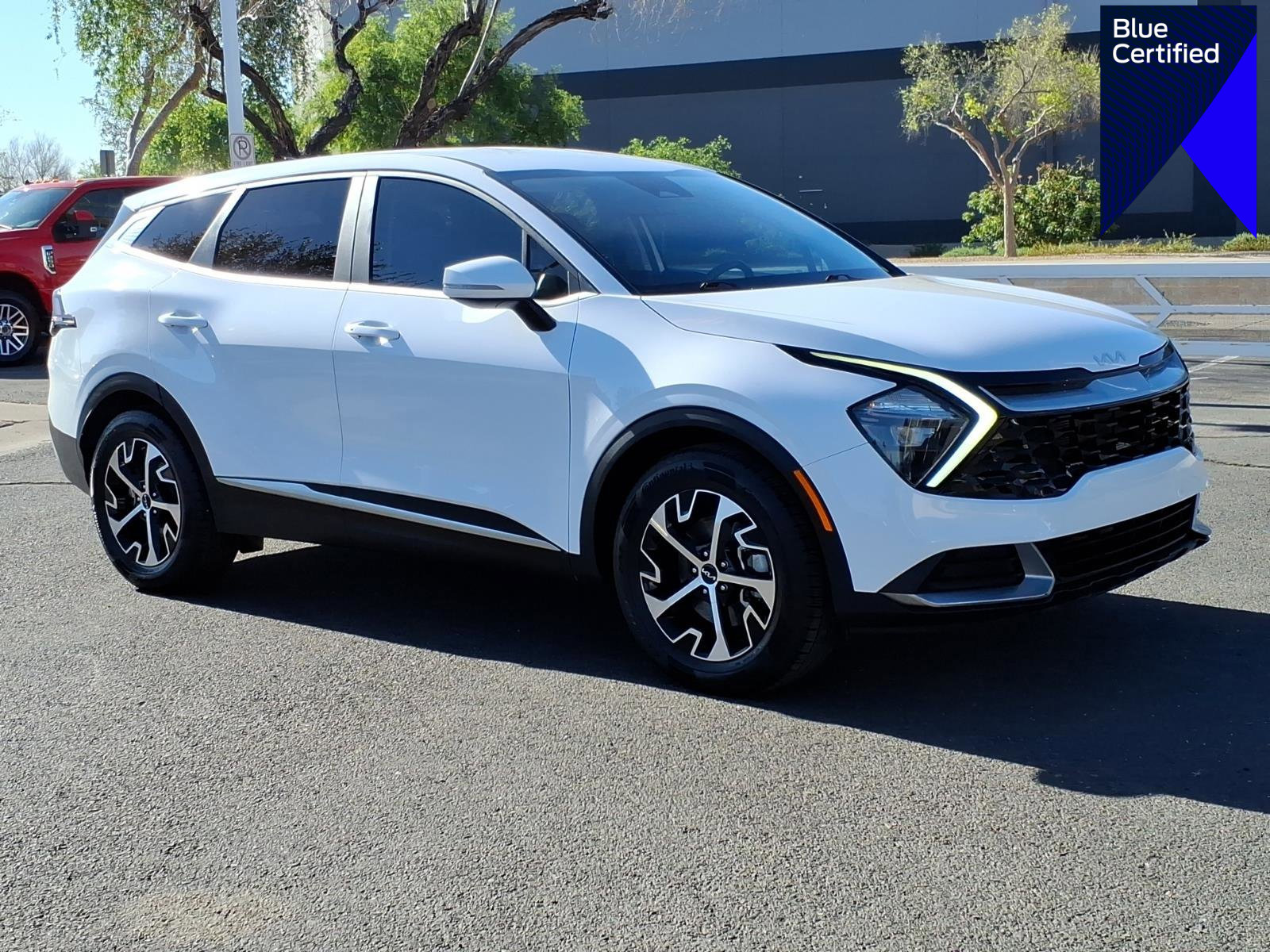 Used 2023 Kia Sportage EX image 1