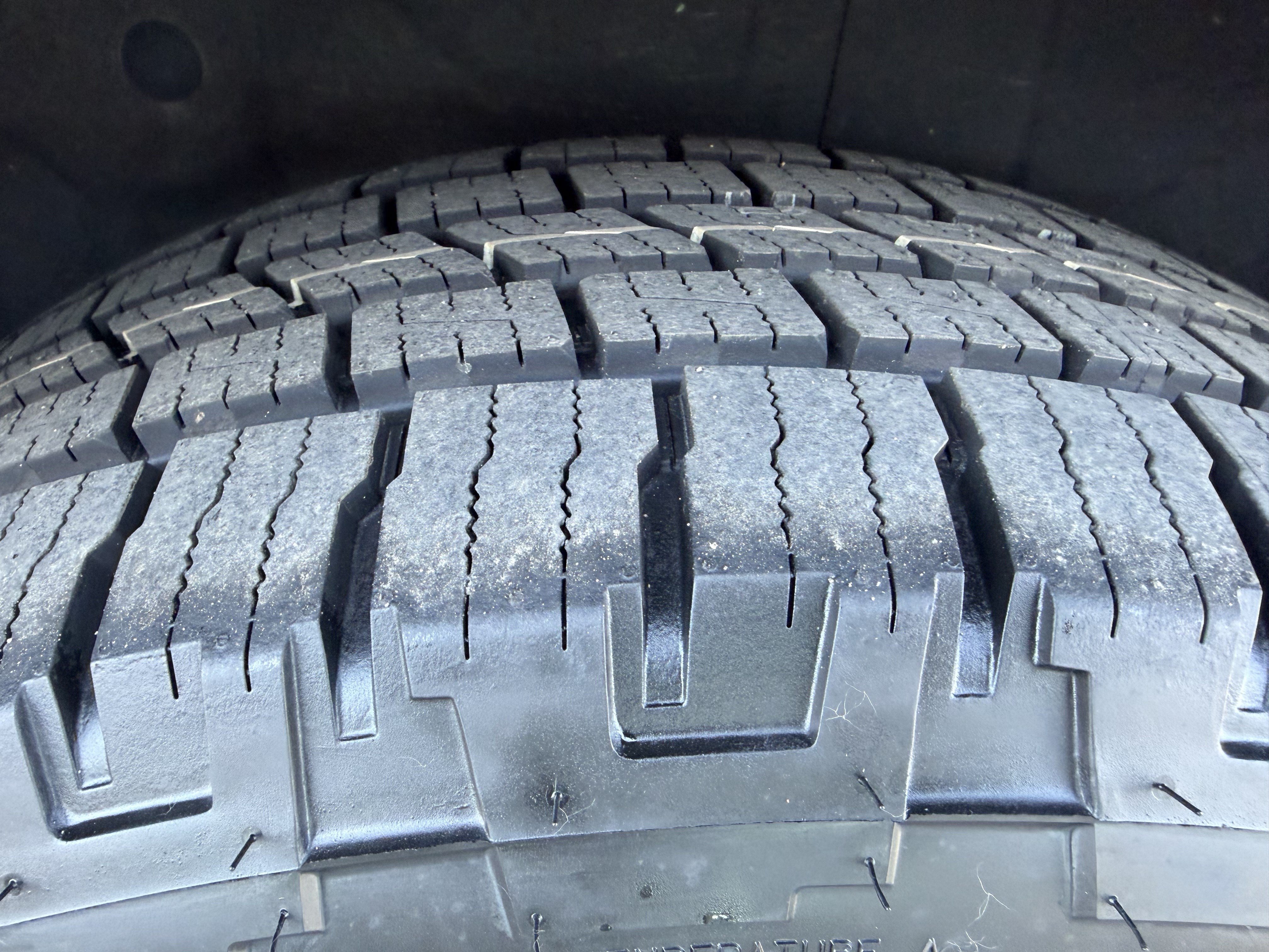 Certified 2025 Ford Expedition Active AWD/4WD image 21
