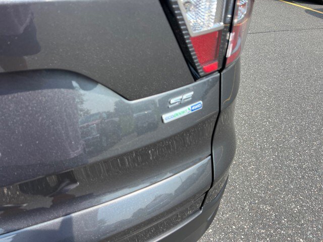 Certified 2018 Ford Escape SE AWD/4WD image 37