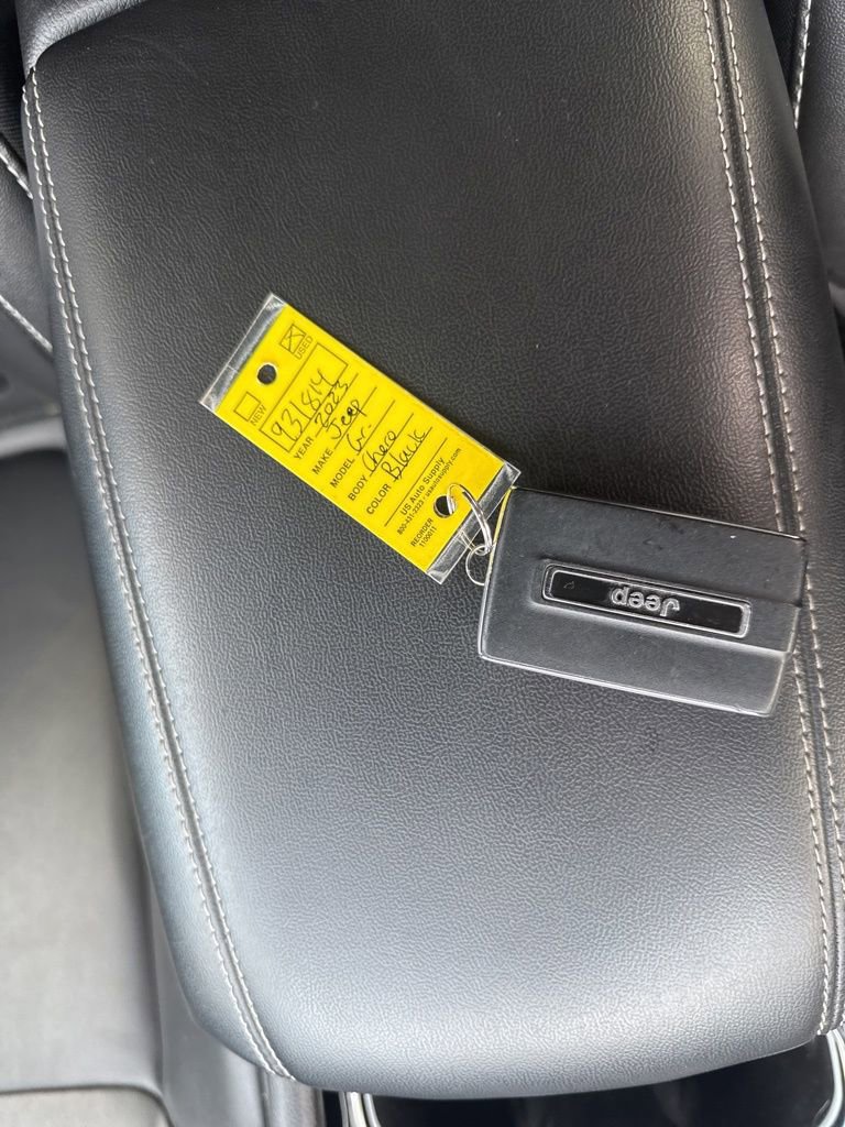 Used 2023 Jeep Grand Cherokee Limited image 53