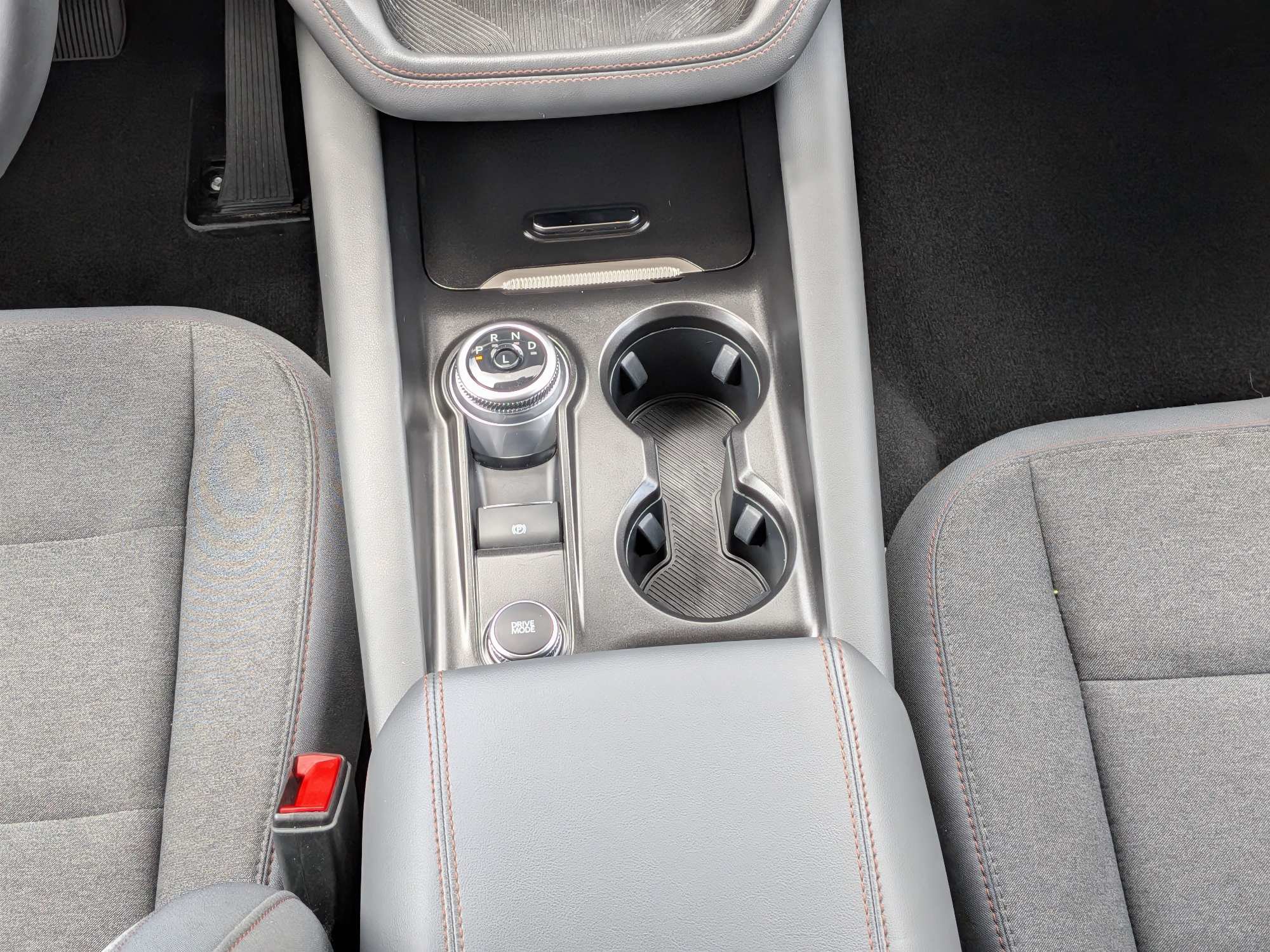 Certified 2025 Ford Explorer Active RWD image 21
