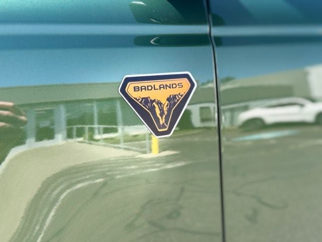 Certified 2023 Ford Bronco Badlands AWD/4WD image 11