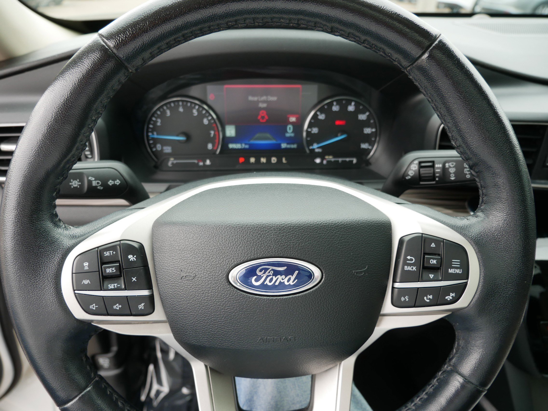 Certified 2022 Ford Explorer Limited w/ Equipment Group 301A AWD/4WD image 25