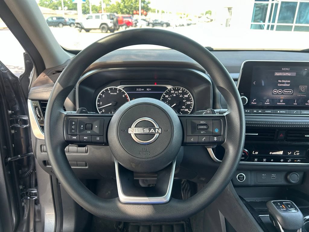 Used 2022 Nissan Rogue SV FWD image 18