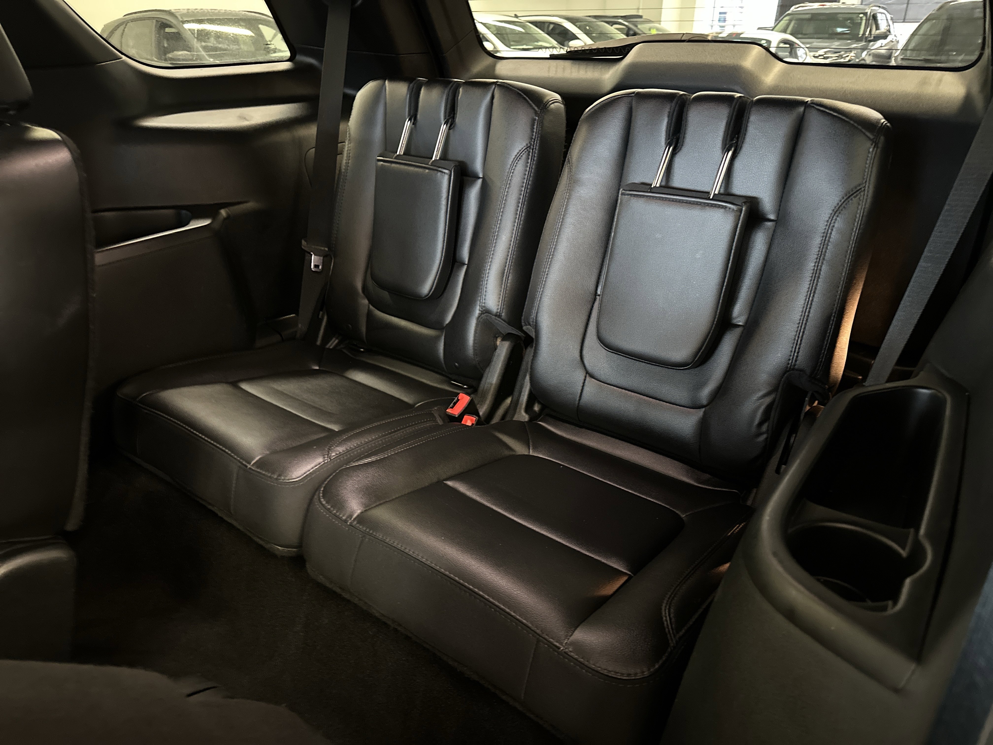 Certified 2019 Ford Explorer XLT w/ Equipment Group 202A image 7