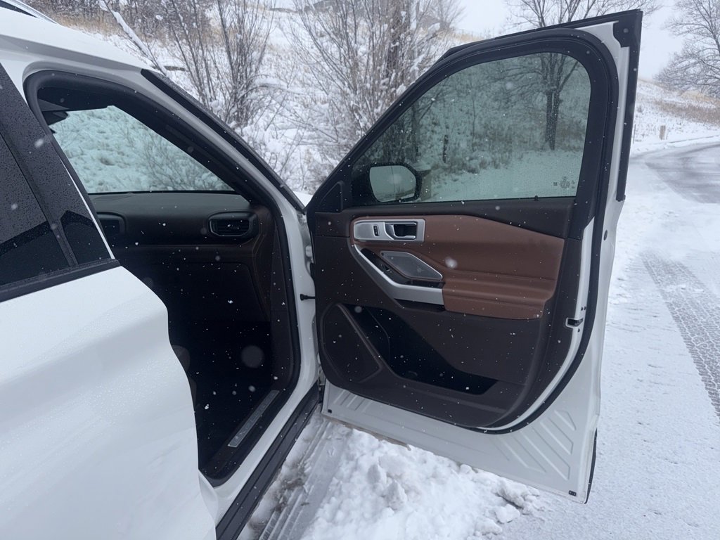 Certified 2021 Ford Explorer King Ranch w/ Premium Technology Package image 26