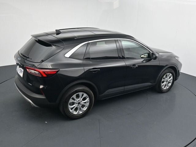 Certified 2023 Ford Escape Active AWD/4WD image 33