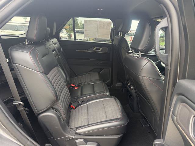 Certified 2025 Ford Explorer ST-Line w/ ST-Line Street Pack AWD/4WD image 28