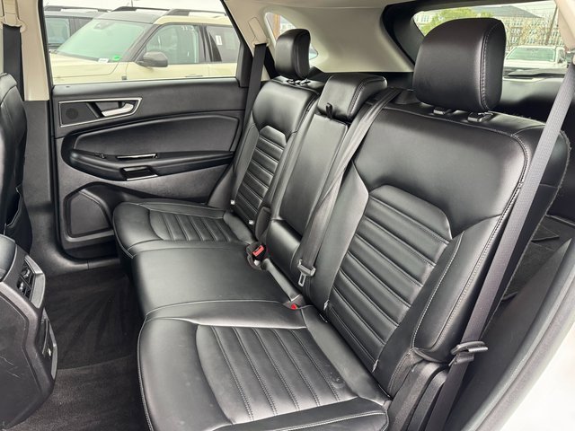 Certified 2019 Ford Edge SEL w/ Equipment Group 201A image 16