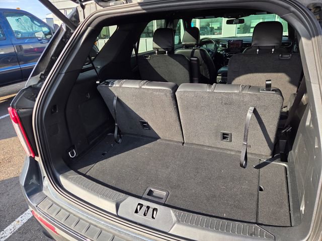 Certified 2024 Ford Explorer ST-Line w/ Class IV Trailer Tow Package image 19