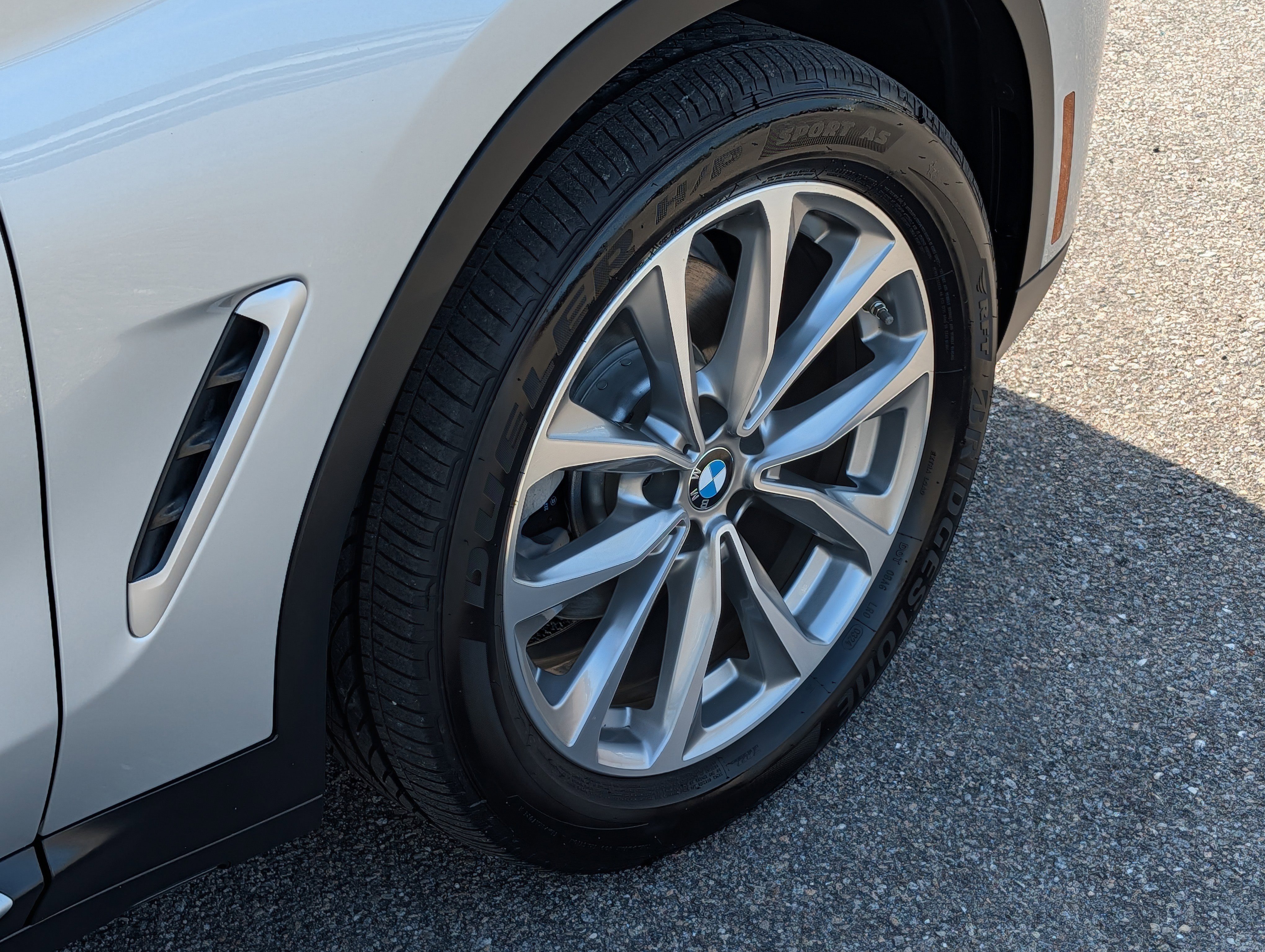 Used 2019 BMW X3 xDrive30i w/ Premium Package AWD/4WD image 12