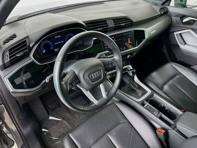 Used 2025 Audi Q3 2.0T Premium AWD/4WD image 2