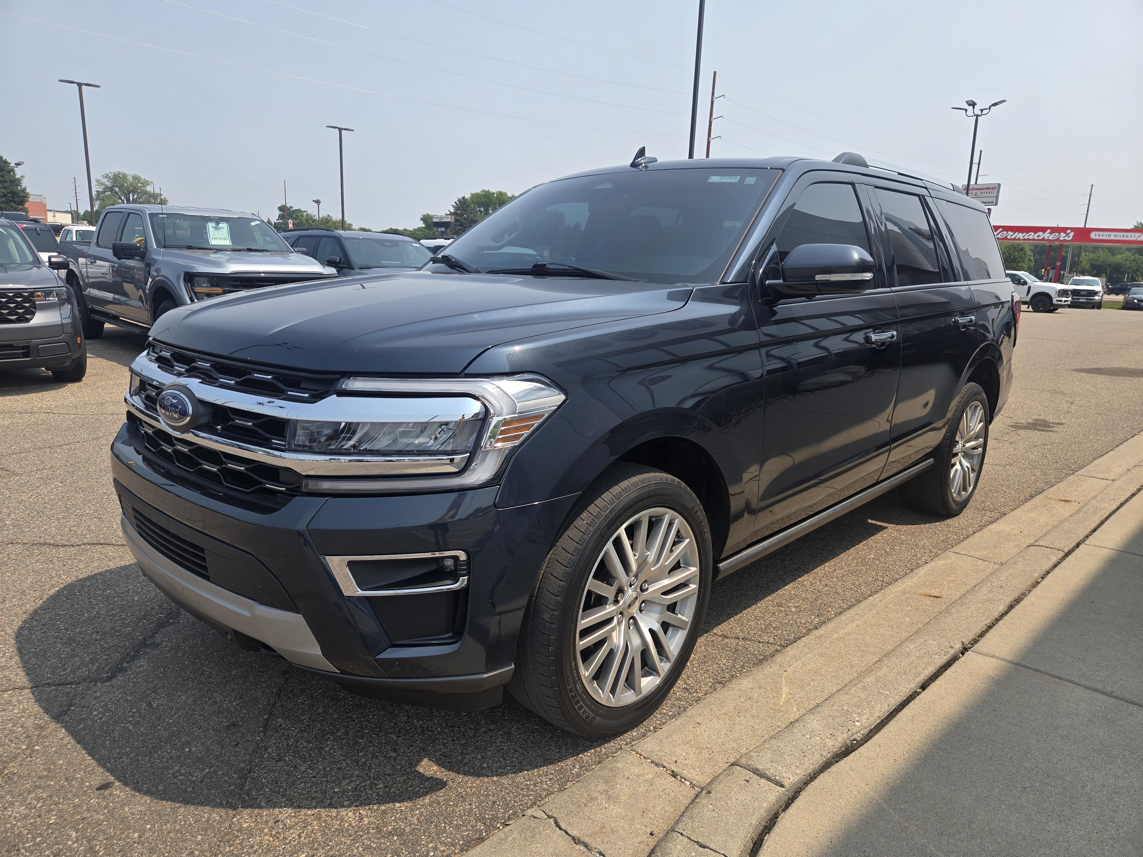 Certified 2022 Ford Expedition Limited AWD/4WD image 17