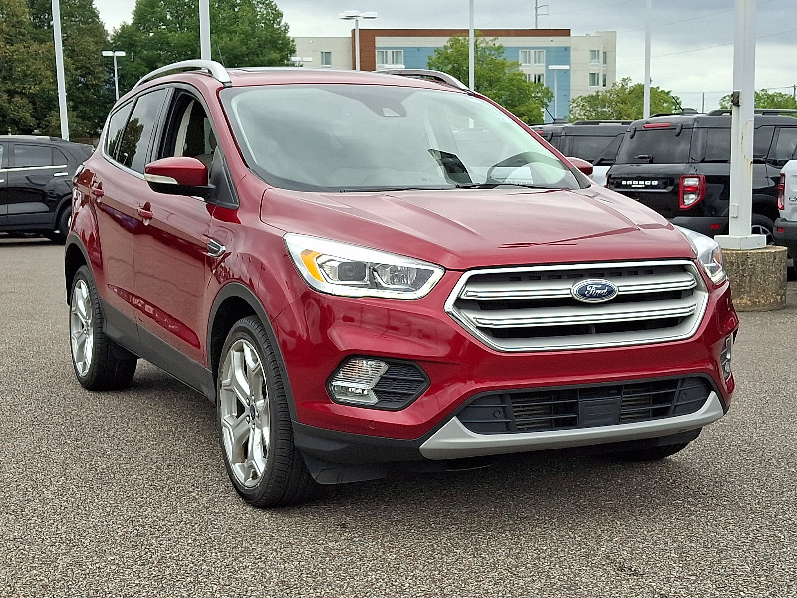 Certified 2018 Ford Escape Titanium w/ Ford Safe & Smart Package AWD/4WD image 2
