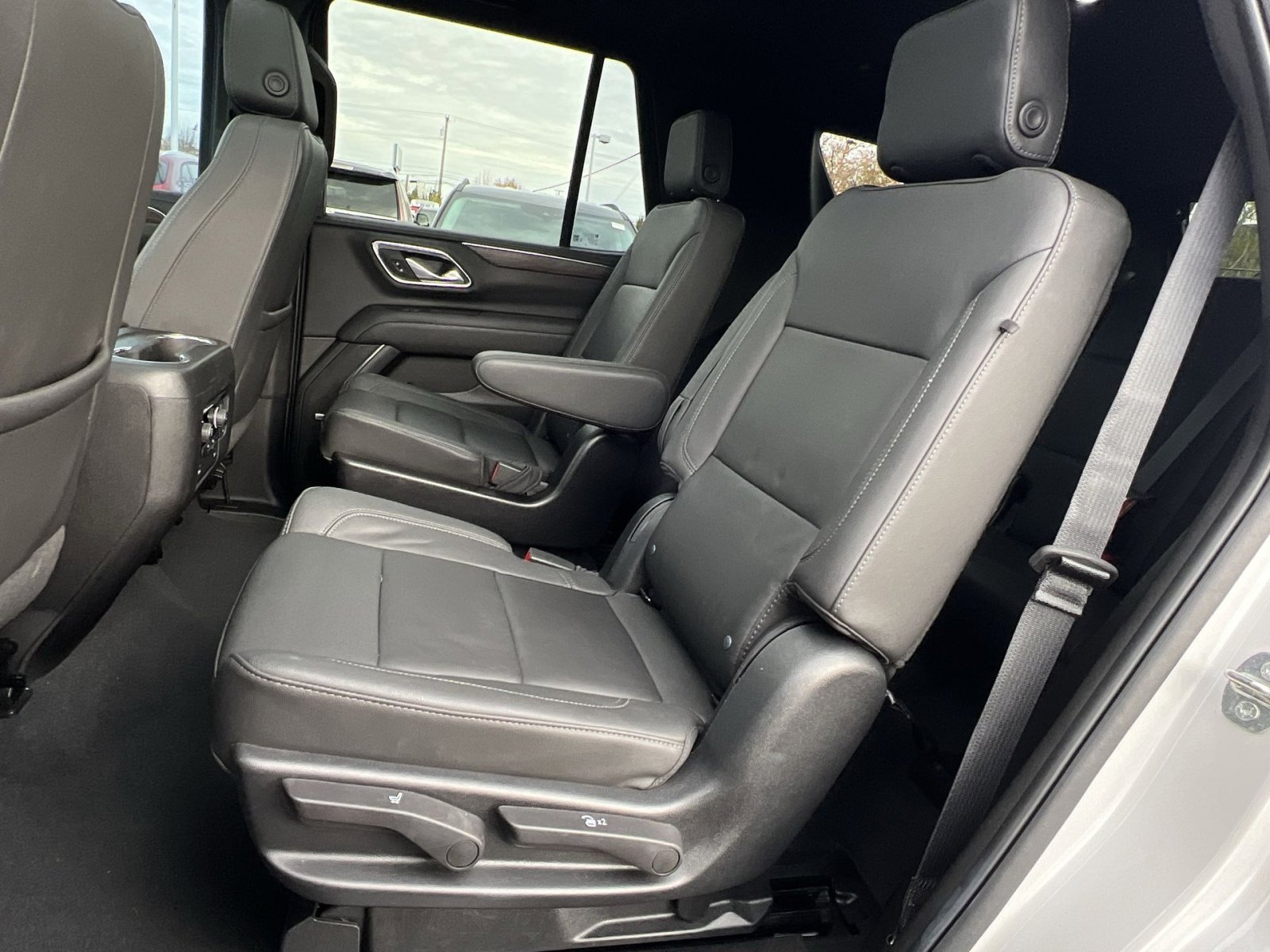 Used 2023 Chevrolet Tahoe Z71 w/ Luxury Package image 24