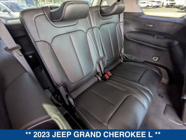 Used 2023 Jeep Grand Cherokee L Limited RWD image 21