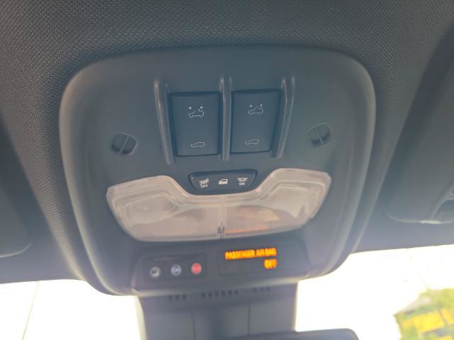 Used 2024 Chevrolet Colorado Z71 w/ Safety Package AWD/4WD image 15