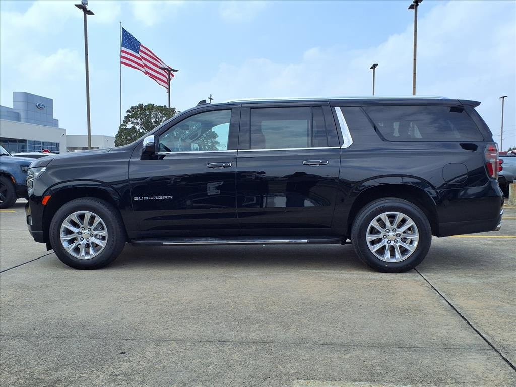 Used 2024 Chevrolet Suburban Premier image 8