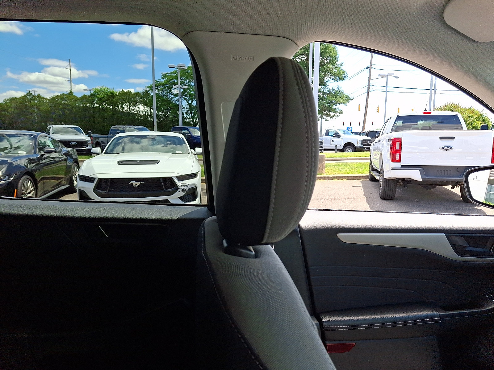 Certified 2022 Ford Escape SE w/ Convenience Package FWD image 12