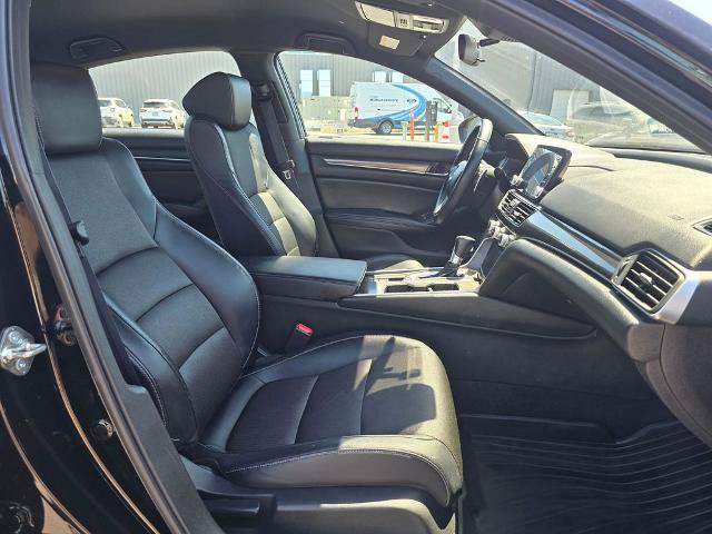 Used 2018 Honda Accord Sport image 18