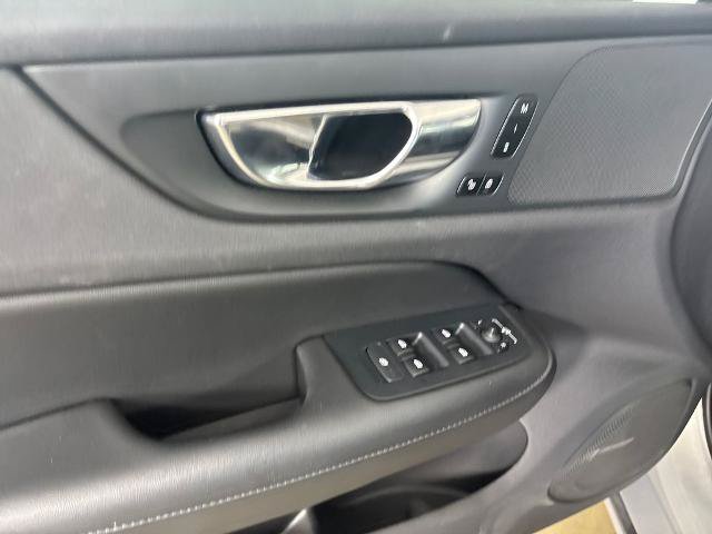 Used 2025 Volvo S60 B5 Core AWD/4WD image 17