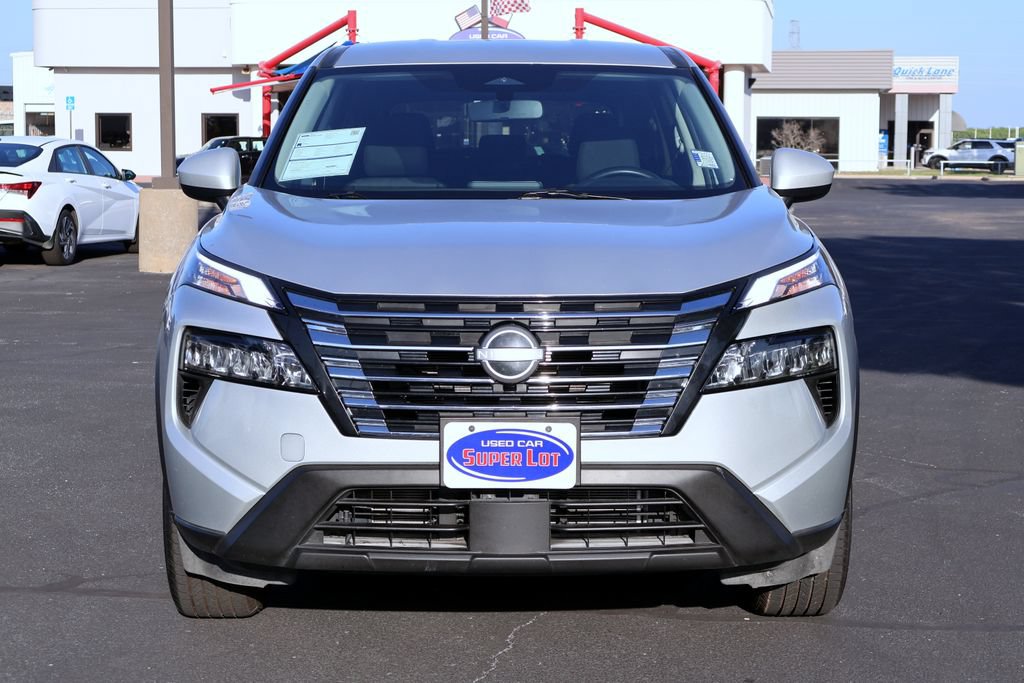 Used 2025 Nissan Rogue SV FWD image 10