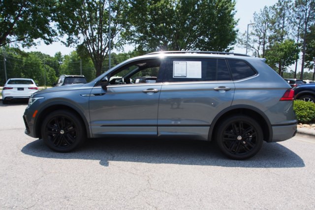 Used 2022 Volkswagen Tiguan SE R-Line AWD/4WD image 5