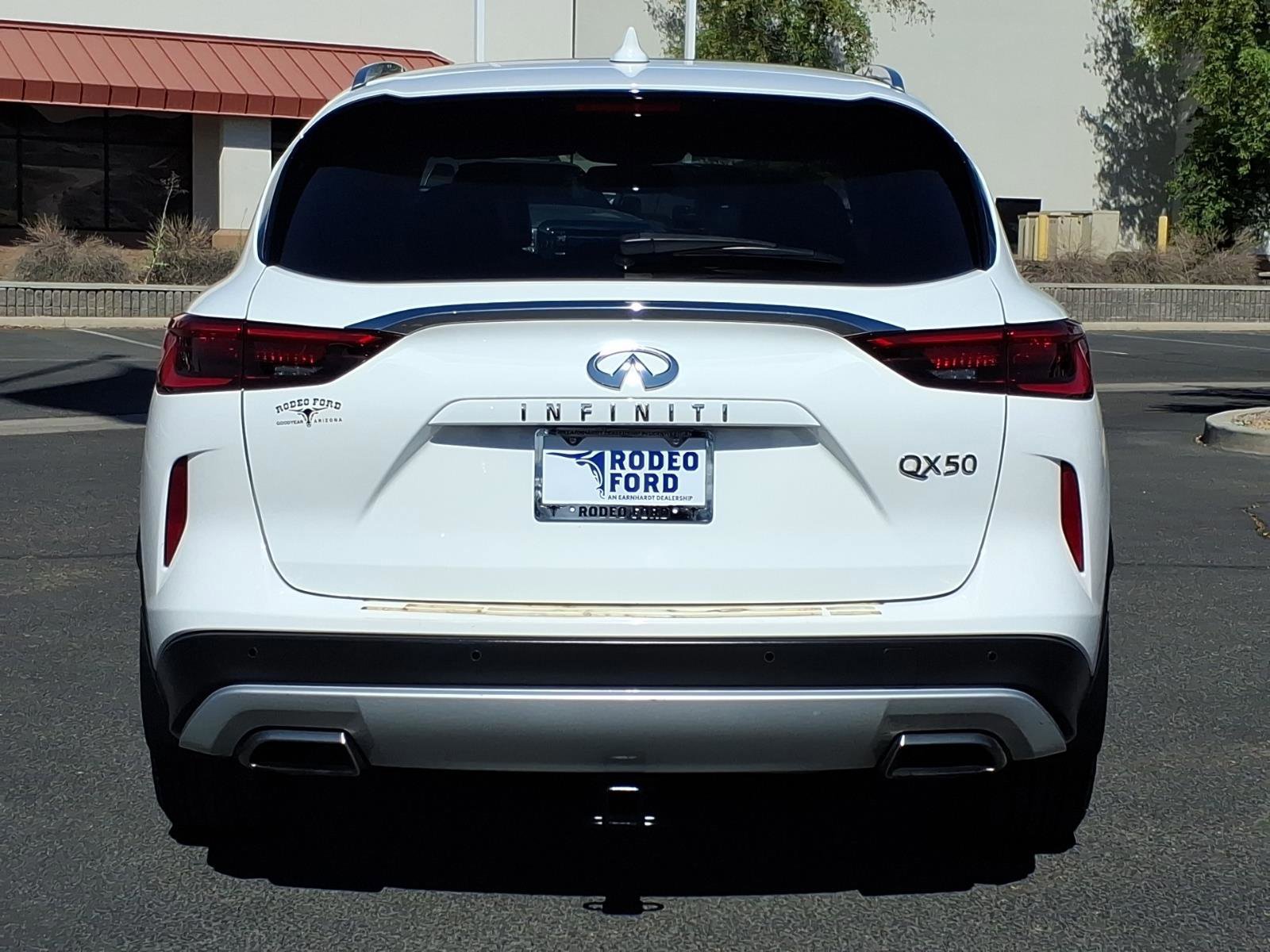 Used 2020 INFINITI QX50 Essential image 3