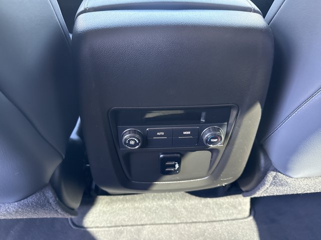 Used 2018 Buick Enclave Essence FWD image 23