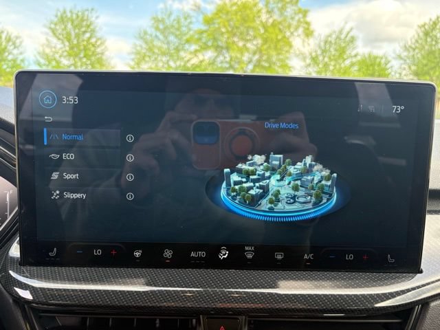 Certified 2024 Ford Escape ST-Line w/ Tech Pack #1 AWD/4WD image 18