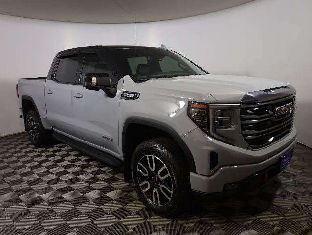 Used 2024 GMC Sierra 1500 AT4 w/ AT4 Premium Package AWD/4WD image 4