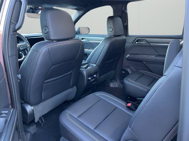 Used 2026 GMC Acadia Elevation w/ Black Edition AWD/4WD image 18