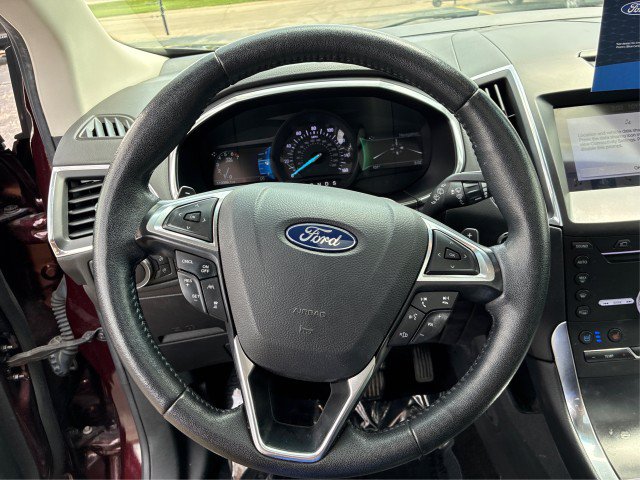 Certified 2019 Ford Edge Titanium w/ Equipment Group 301A AWD/4WD image 16